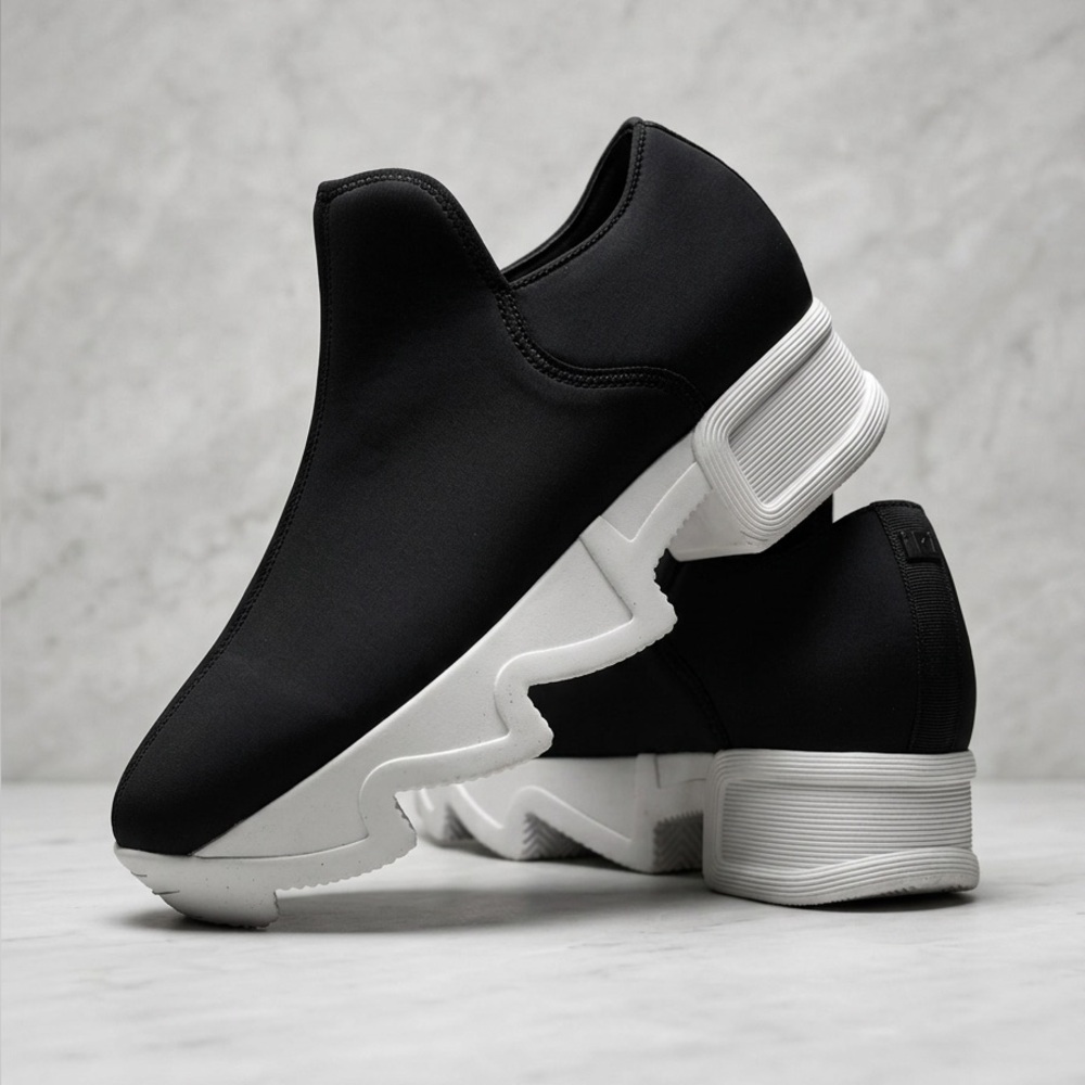 iRi NYC NUC SZ 40 Black Neoprene Platform Slip-On Sneakers Architectural Sole